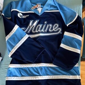 Maine Hockey Jersey in Navy & Light Blue